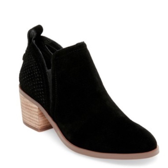 Steve Madden Shoes - NWT Steve Madden Suede Bootie